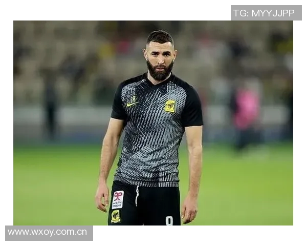 本泽马与吉达联合续约至2028年官方消息即将发布 本泽马与吉达联合续约至2028年官方消息即将发布