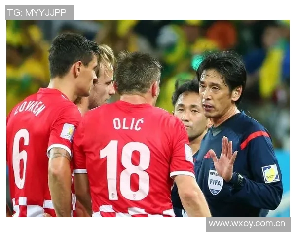 意大利U17世界杯点球大战击败十人巴西荣获季军荣耀时刻