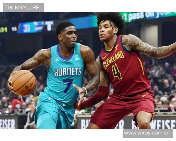 豪泽三分火力全开10投6中助力球队斩获18分3篮板1断1帽