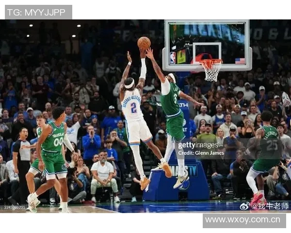 独行侠训练照曝光弗拉格与安东尼戴维斯激烈对抗展现竞争精神