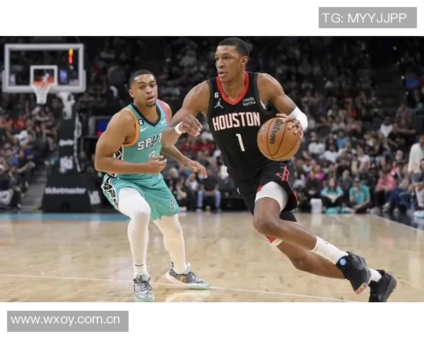 贾巴里沃克替补发威半场轰下16分并贡献精彩表现