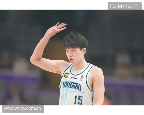 明日杨瀚森首秀即将开启粉色小书包陪伴他踏上NBA之旅