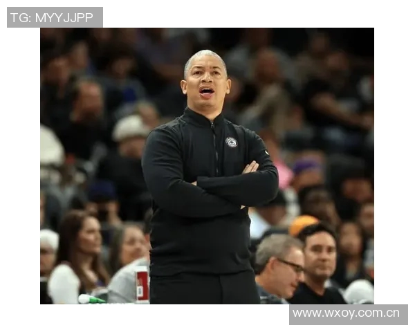 快船回应卢指导缺席采访室原因比赛结束后我已在等候