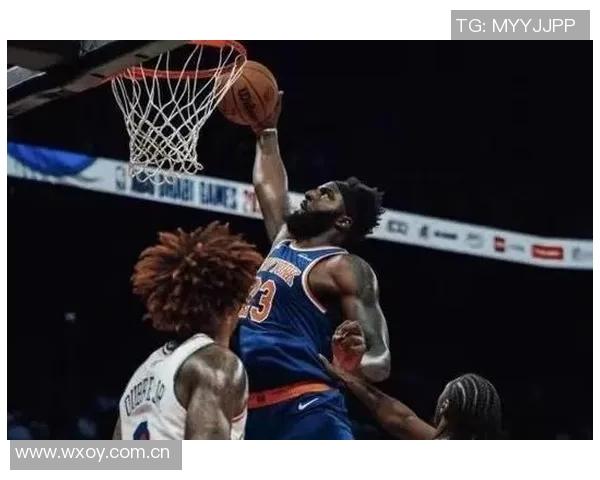 季前赛首战尼克斯半场领先76人10分马克西与唐斯表现抢眼 季前赛首战尼克斯半场领先76人10分马克西与唐斯表现抢眼