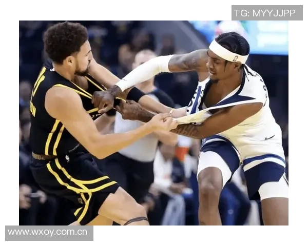 戈贝尔表现出色却因恶意肘击马威被驱逐引发争议 戈贝尔表现出色却因恶意肘击马威被驱逐引发争议