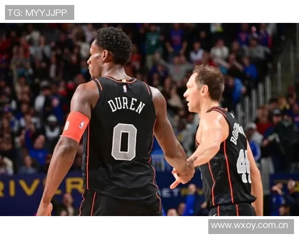 马刺主场对决开拓者文班亚马出战成疑引发关注 马刺主场对决开拓者文班亚马出战成疑引发关注