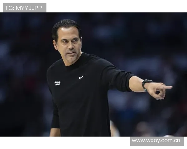 斯波称赞小米切尔创造机会能力强调其攻击性对球队的重要性 斯波称赞小米切尔创造机会能力强调其攻击性对球队的重要性