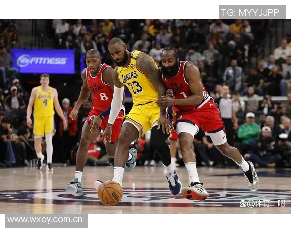 詹姆斯再创辉煌单场17分续写生涯第23季得分传奇