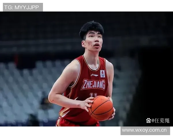 媒体人感慨余嘉豪杨瀚森追梦海外小曾立志不甘平凡勇敢追寻梦想