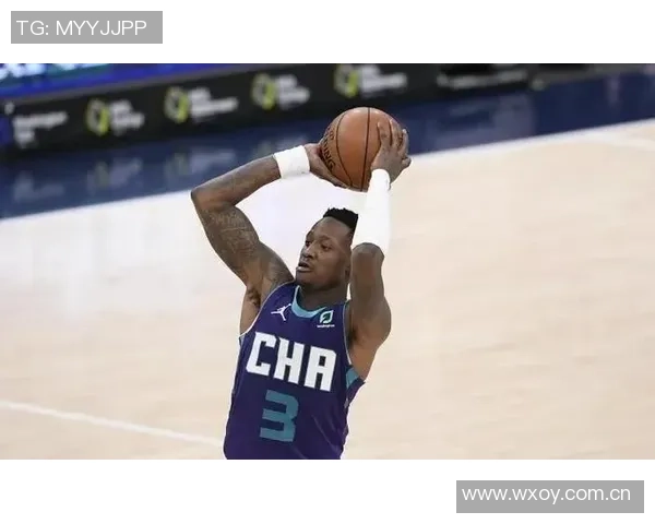 热火队罗齐尔因薪水问题被停职本赛季薪水高达2660万引发关注