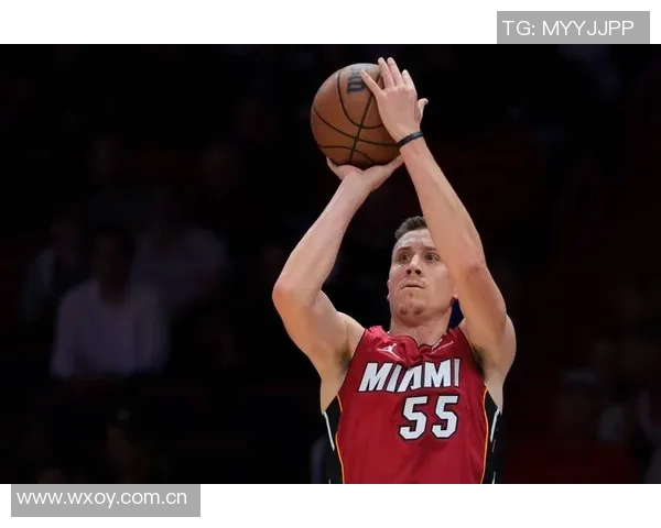 热火明日对阵雷霆希罗场均219分状态成疑能否出战引关注 热火明日对阵雷霆希罗场均219分状态成疑能否出战引关注