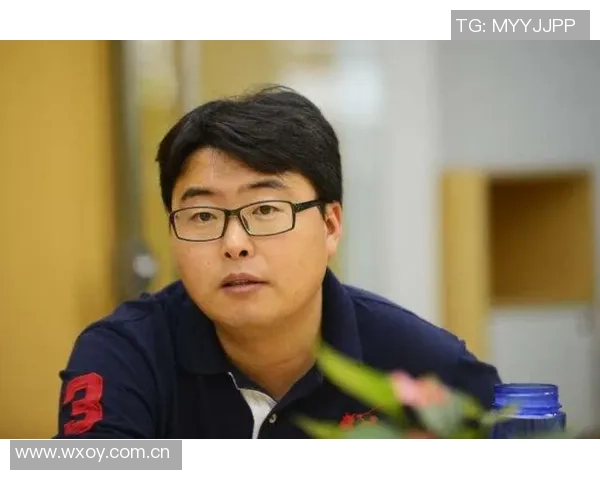 瀚森上半场遇挑战下半场展现冷静自信的适应之路