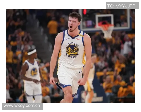 穆迪谈库里缺阵影响强调减少失误与巴特勒协作提升进攻效率