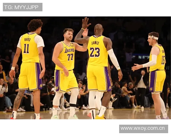 赛季最佳挡拆组合揭晓里夫斯艾顿领衔海斯与艾顿紧随其后 赛季最佳挡拆组合揭晓里夫斯艾顿领衔海斯与艾顿紧随其后