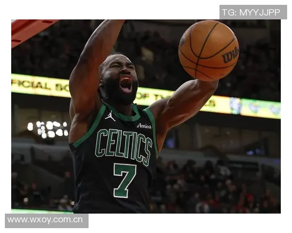 布朗解析赛季角色变化强调通过每场比赛不断提升自我表现