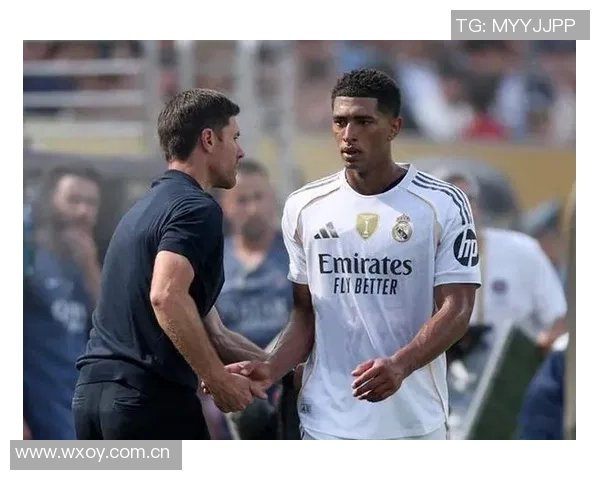 皇马今日训练吸引琼阿梅尼贝林厄姆巴尔韦德等球星参与